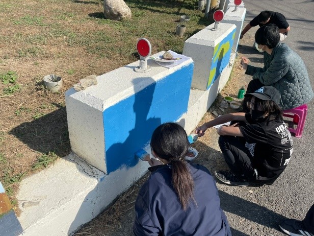 彩繪台灣之門鹿耳門龍魚公園石墩 重現鄭成功登陸新亮點